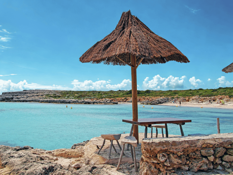 Binibeca Vell como destino de vacaciones en Menorca