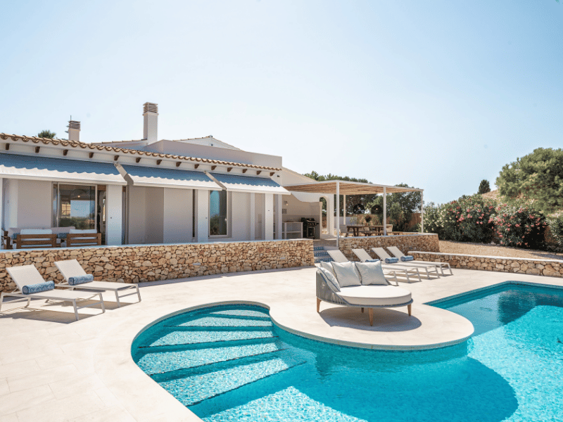 La mejor villa de playa o con vistas al mar en Menorca (2026) VN290 Binisafuller