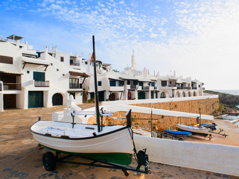 Las mejores cosas que hacer en Menorca en 2026 - Ruta por Binibeca Vell