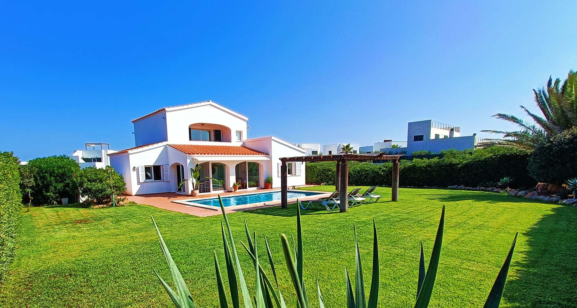 Alquiler de villas en Arenal d'en Castell