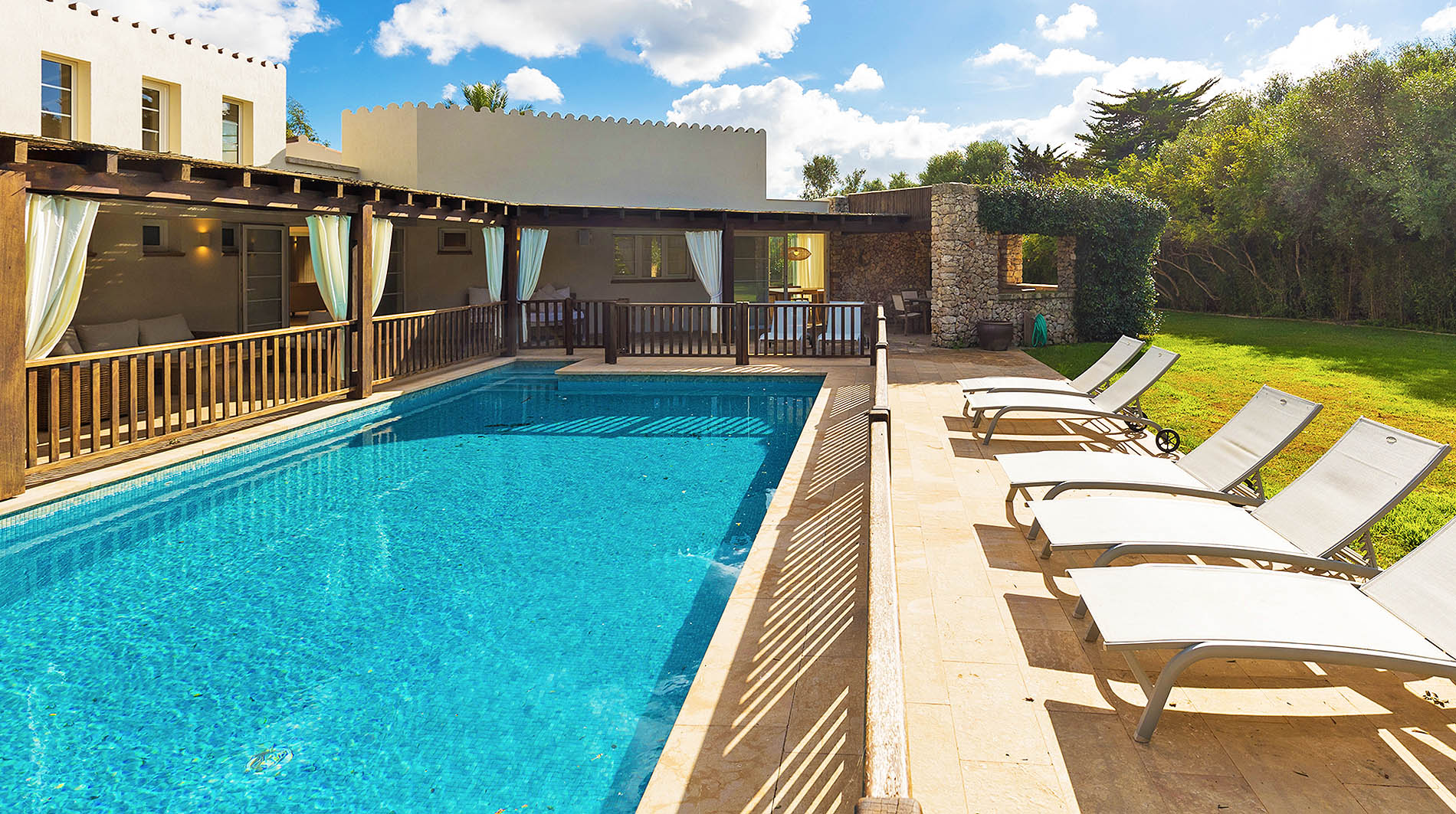 Villas en alquiler en Sant Lluís