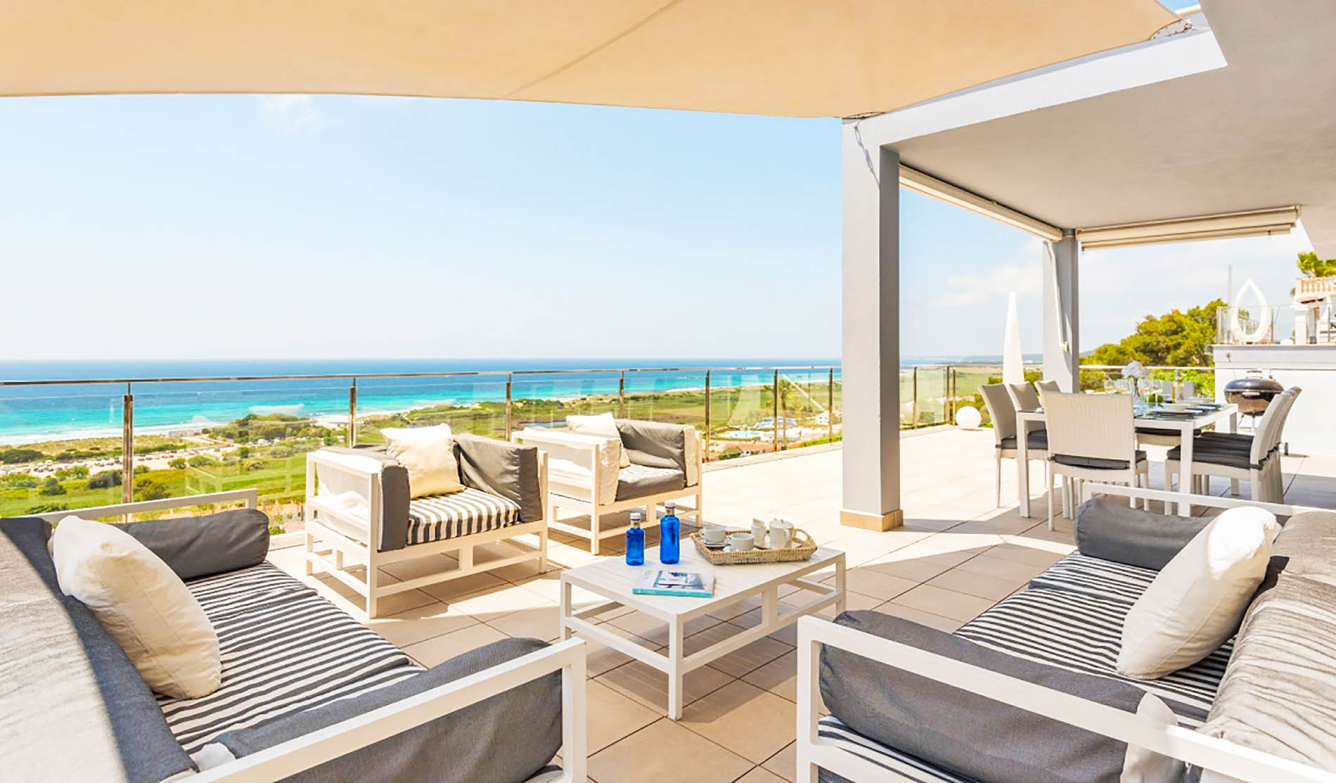 Villa cerca de Son Bou con vistas al mar