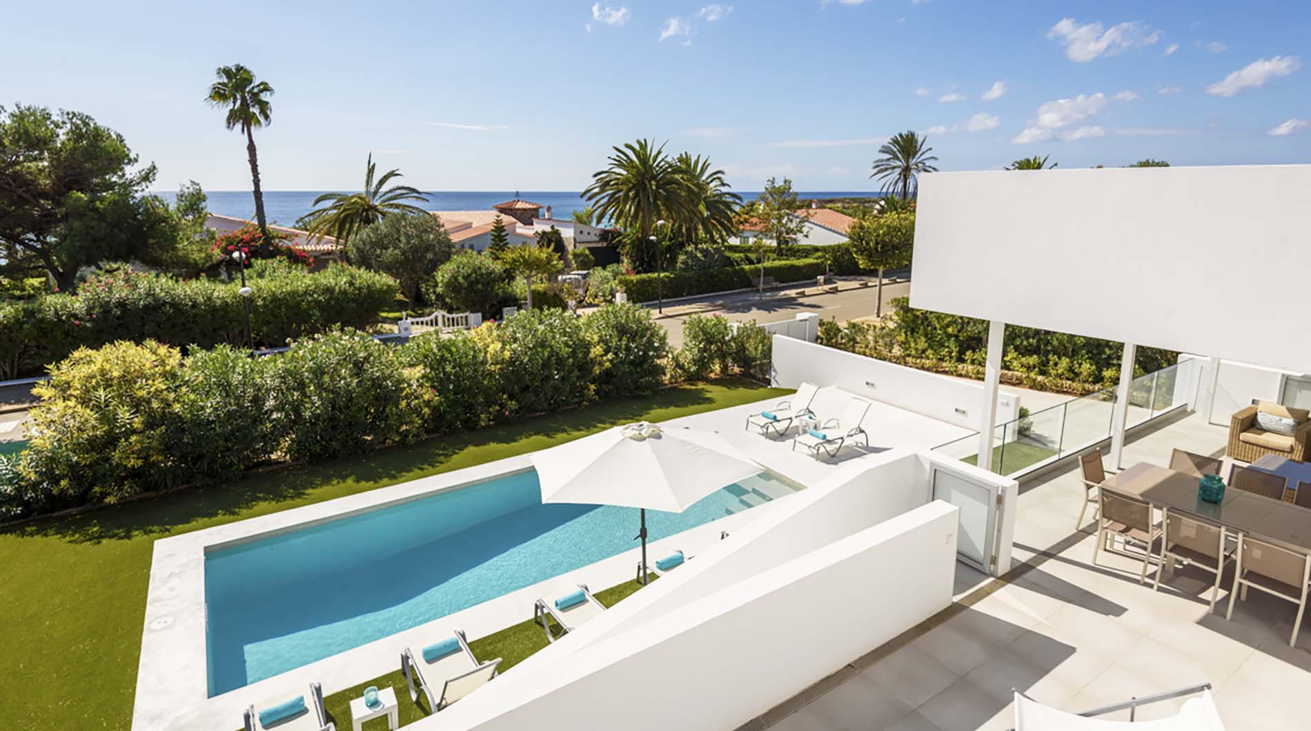 Villa cerca de Santo Tomás con vistas al mar