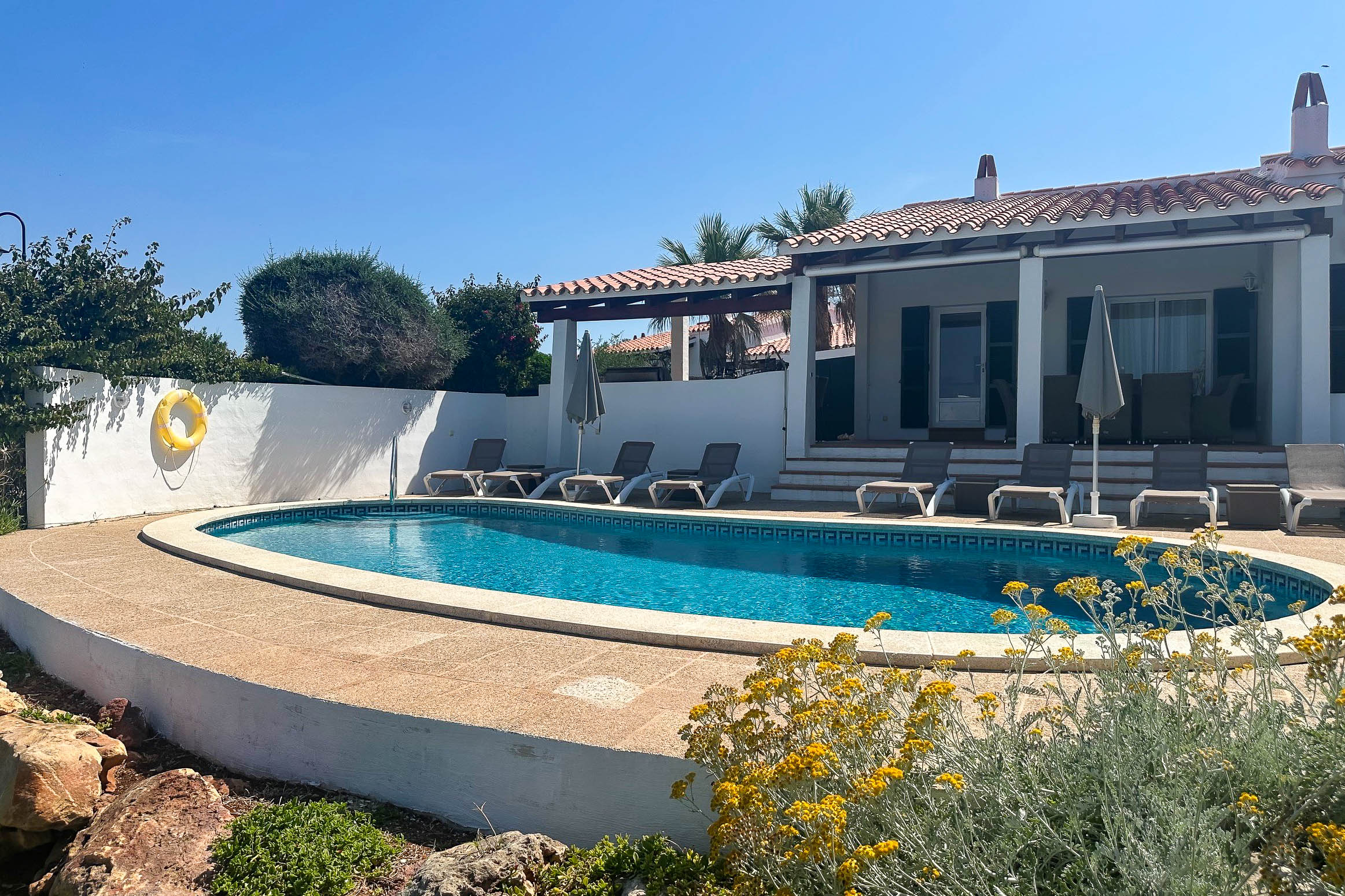 Villas familiares con piscina privada en Binibeca Vell, Menorca
