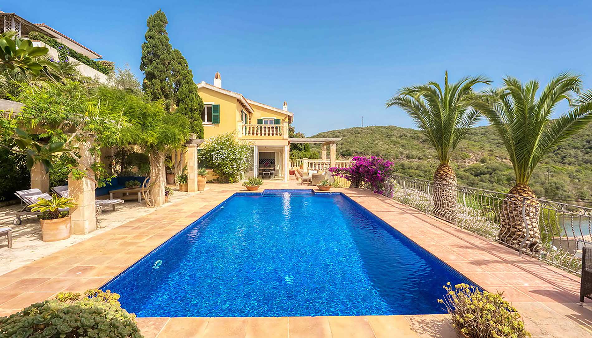 Villas con piscina en el puerto de Mahón